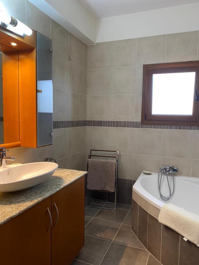 Episkopi Villa, Luxury 4 Bedroom With Pool - ليماسول المظهر الخارجي الصورة